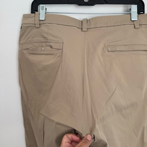 Lululemon ABC Classic-Fit Men Trouser 33 - Picture 4 of 12